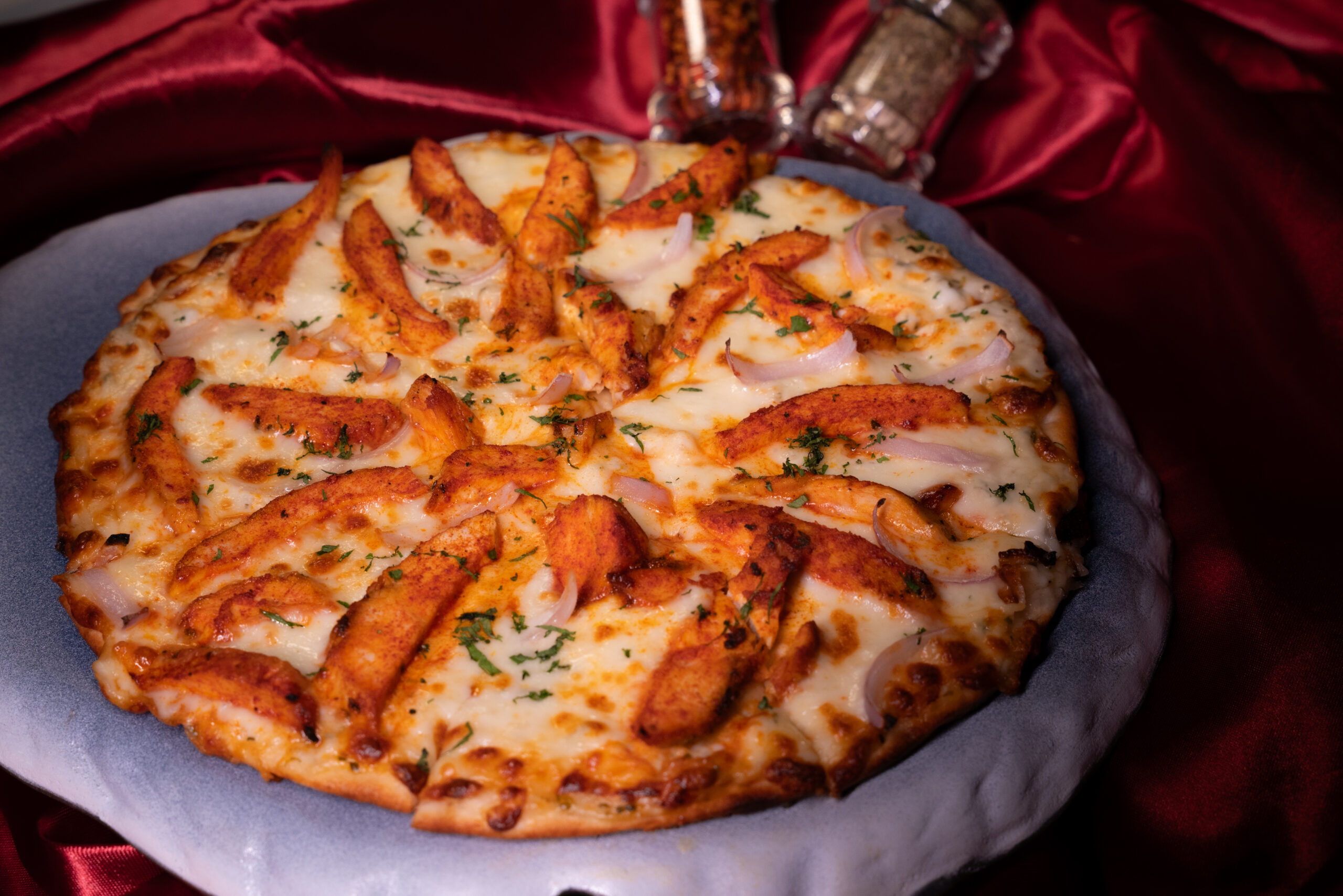 AFRICAN PERI PERI CHICKEN PIZZA